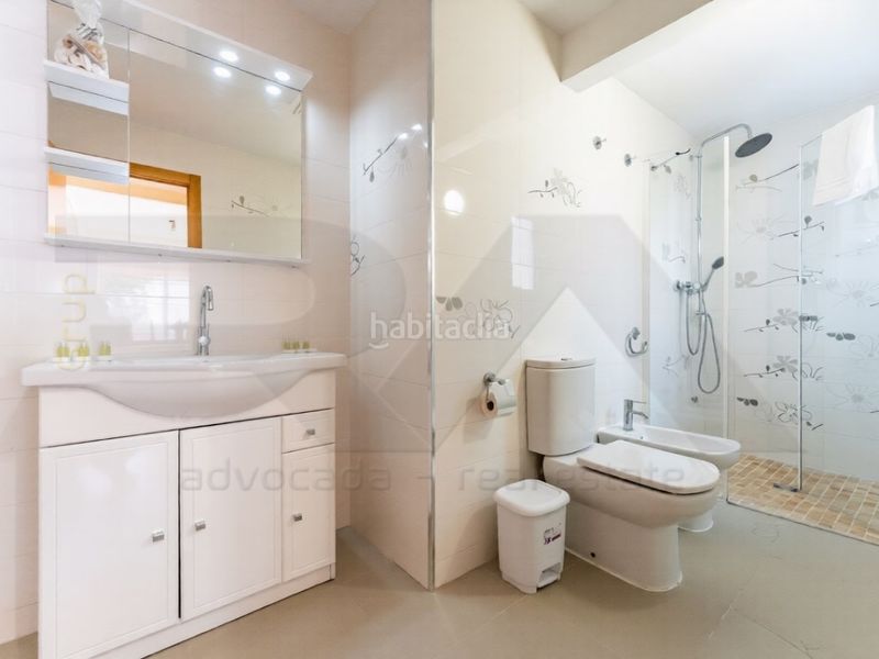 Foto cd6d813d-8a9a-411a-a049-a8add58ea274. Casa amb aparcament a Llevant Tarragona