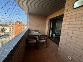 Lloguer Pis  Plaza corts catalanes 2. Alquiler de larga duración