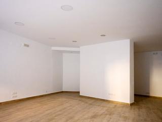 Rent Business premise in El Mercado. Bajo comercial