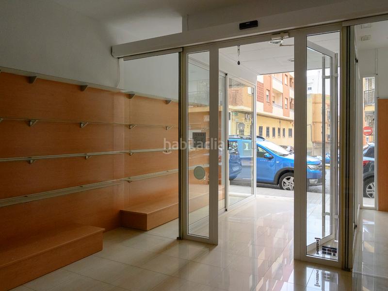 Foto f691f7cb-0f90-4e70-9589-63768fbca4e9. Rent business premise in carrer masia de la cova 31 in Manises
