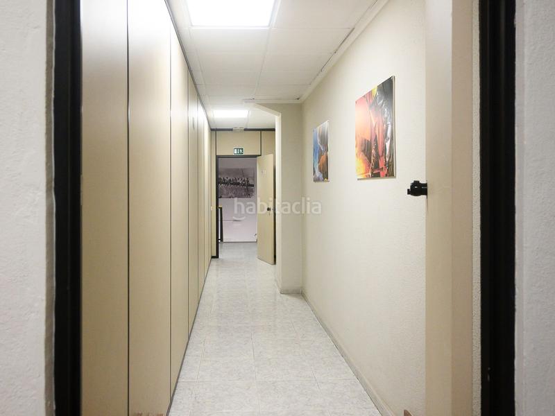 Foto 8b40ddc9-783d-4f6e-8825-c2ee2e248ec1. Lloguer nau industrial a Polígono del Aeropuerto Manises