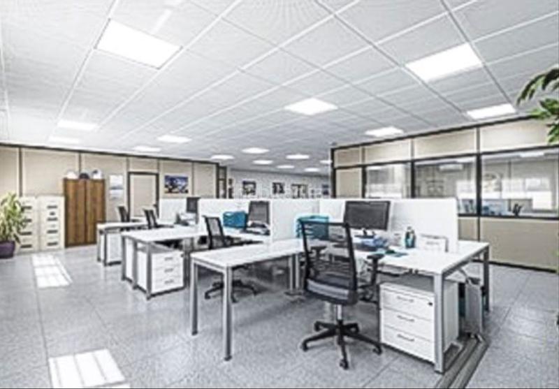 Foto edf80498-fffb-494a-80d7-065e0df9616e. Lloguer nau industrial a Polígono del Aeropuerto Manises