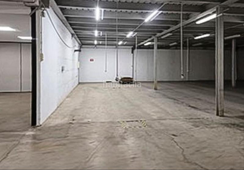 Foto 68061da8-7b53-485c-89e1-c449641b9bcc. Rent industrial building in Polígono del Aeropuerto Manises