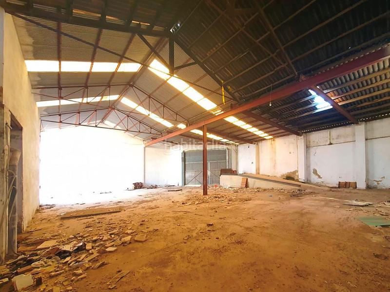 Foto 06fecc4d-2f37-4d53-82a5-51f512e8759a. Rent industrial building in Polígono del Aeropuerto Manises