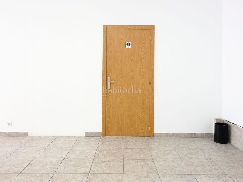 Foto 32f32a6d-8f96-4217-8c47-e0b96679e4cf. Local comercial a Centro Ciudad Manises