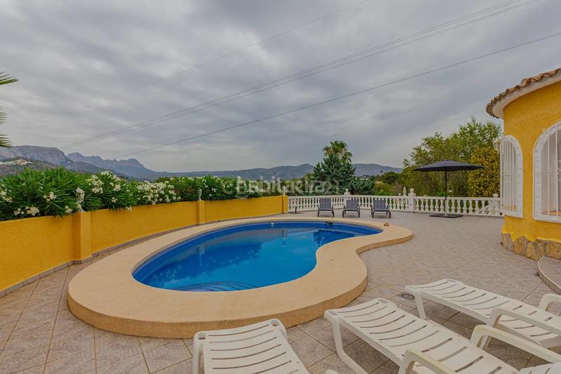 Foto 84b1164d-9a00-49f9-8f37-d52b023386a6. Casa con parcheggio piscina in La Empedrola Calp