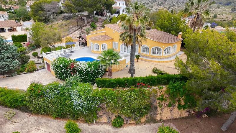 Foto 96c8bcea-c645-4f45-8423-f49fb7212579. Casa con parcheggio piscina in La Empedrola Calp