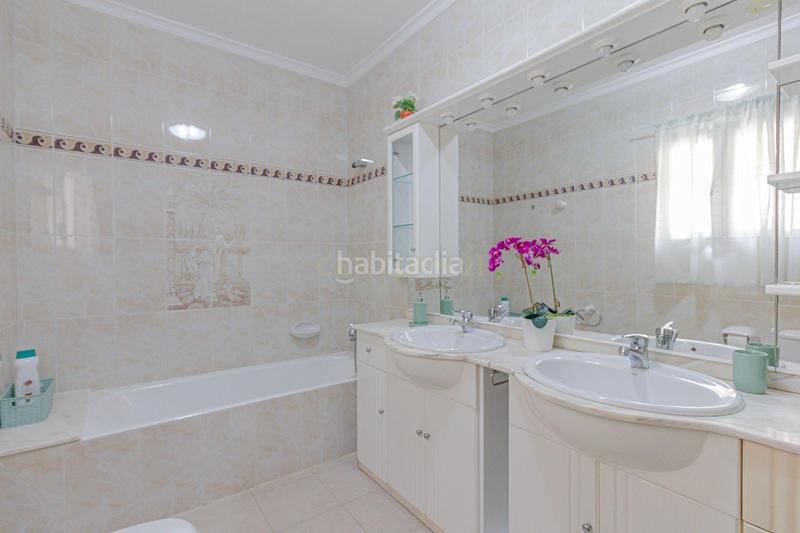 Foto ae6a6cbb-84d6-4a1f-8421-b5b0e1928ddd. Casa con parcheggio piscina in La Empedrola Calp