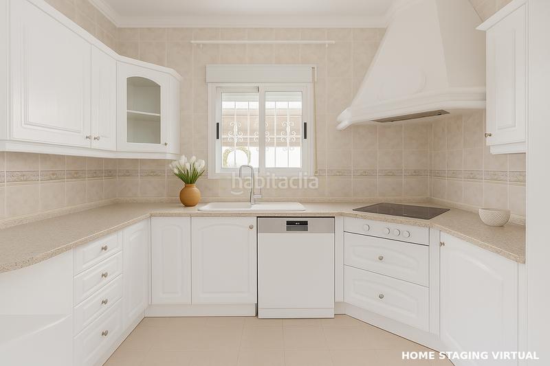 Foto bafcaef1-7987-4031-9554-cec34376db0a. Casa con parcheggio piscina in La Empedrola Calp