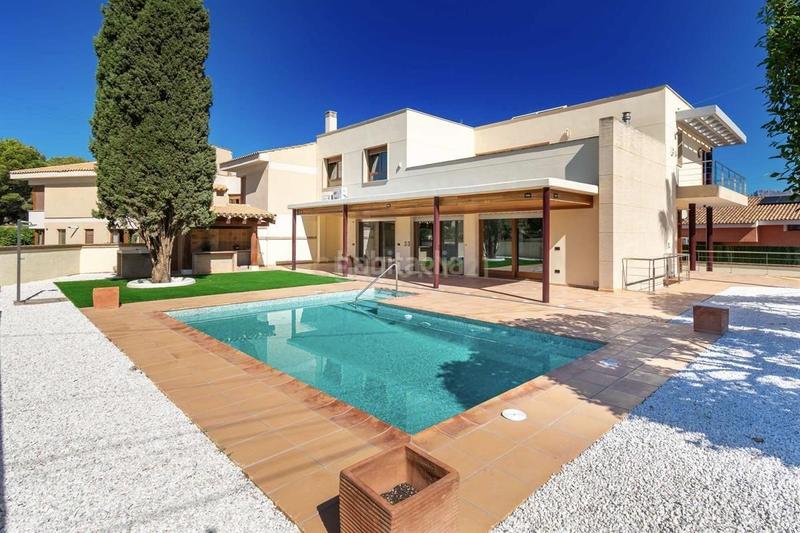 Foto e29efcee-379a-41b0-b17d-a35b1907c006. Casa en L´Albir Alfàs del Pi (l´)