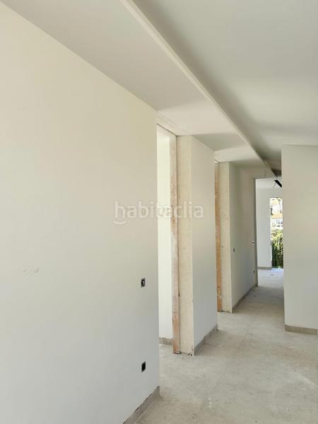 Foto 8d2faa42-4ee4-4404-a56c-c6a81afbcc90. Casa con riscaldamento parcheggio in Cometa Calp