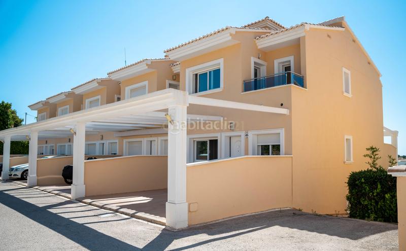 Foto c0e524b7-4e51-4f00-8b68-a7a408e32753. Casa en Benicolada - Las Adelfas Calp