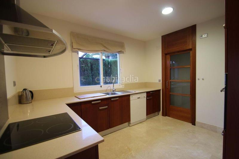 Foto f74a7bf5-6cea-4396-b965-672542706c42. Alquiler casa en casanova en Marisol Park - Ortembach - Los Almendros Calp