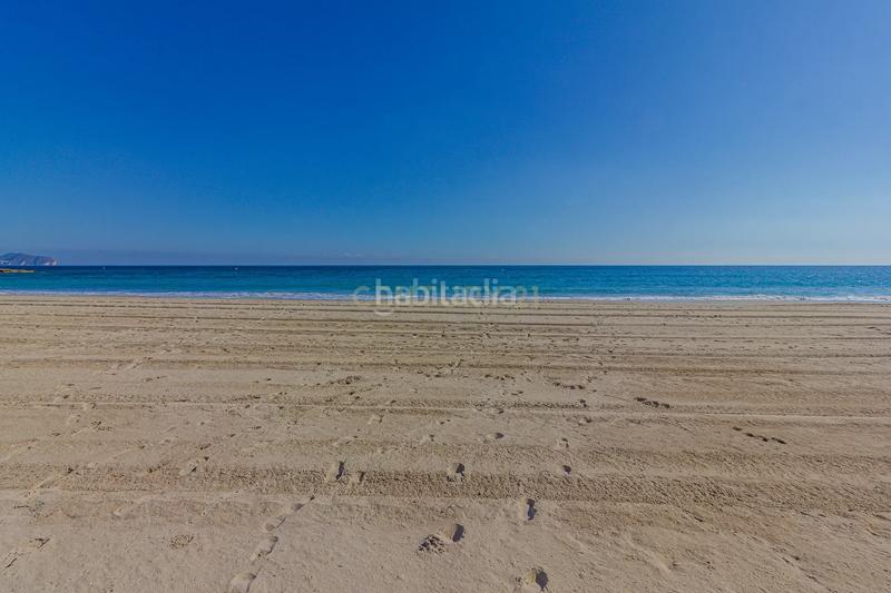 Foto 6068ddcb-4f25-42e0-a603-d0c9565feb54. Piso en avenida juan carlos i en Zona Levante - Playa Fossa Calp
