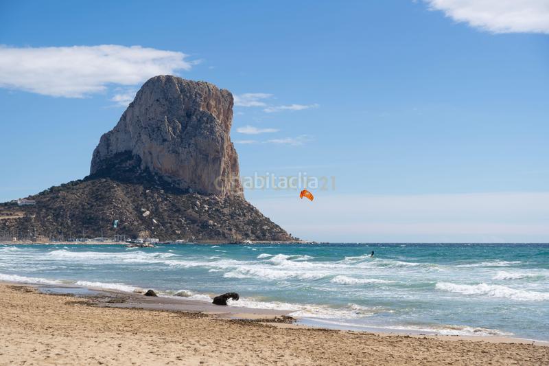 Foto b49f212f-61e5-4ce2-b901-1c557bb4f610. Piso en cl oscar espla 2Calp (alicante) en Pueblo Calp