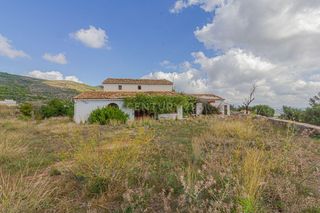Casa en Partida pinos, benissa, spain 17a. Finca rustica para reformar completamente con mas de 123,000m2 d