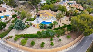 Maison à Partida la empedrola, calp, spain 12. Exclusiva villa mediterránea con vistas panorámicas  en calpe, u