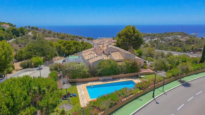 Foto 50794f2f-1024-4fe8-936a-cfb6a5253f97. Reihenhaus in calle austria in Altea hills Altea