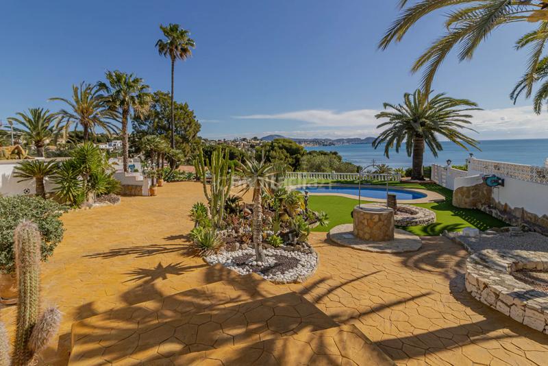Foto a28c73b0-8d7c-4f47-88e9-efc4912986d5. Chalet en partida calalga impresionante villa con vista espectacular al mar mediterráneo la calalga en Calp