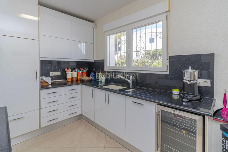 Foto bbd7ec91-fa46-4eef-9d7d-d17f42815ca2. Chalet en partida calalga impresionante villa con vista espectacular al mar mediterráneo la calalga en Calp