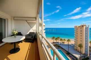 Rent Apartment in Av juan carlos i 36calp (alicante). Alquiler de larga estancia en primera línea de playa  edificio a