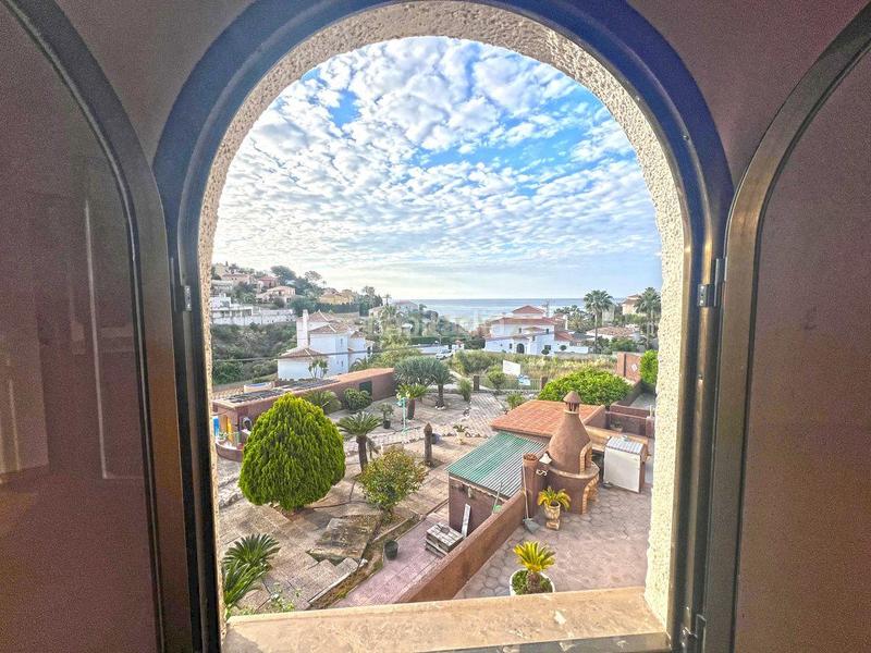 Foto 15bbd10a-87ab-4a44-87ff-364a0ebb8aca. Apartamento en urbanización Canuta un rincón privilegiado junto al mar e en Calp