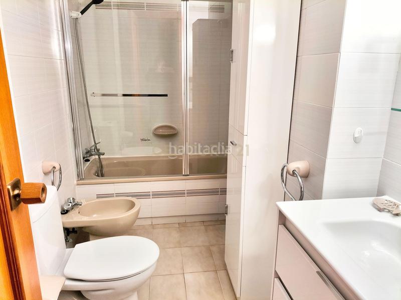 Foto 963fd037-88ad-4e3a-a7e3-2e90da2d786a. Rent apartment in av juan carlos i 20 Calp (alicante) 20 in Calp