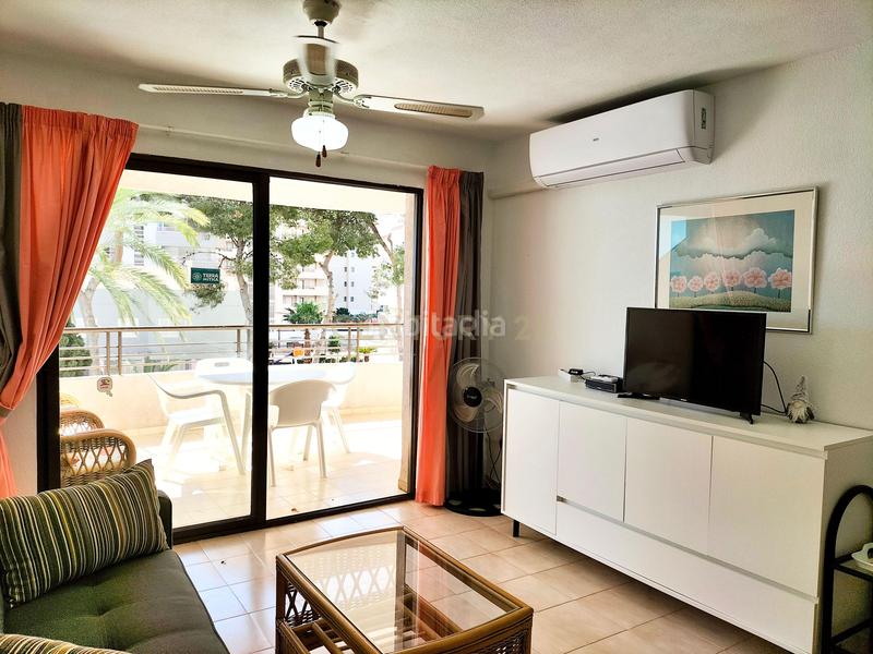 Foto b52eabda-0c36-4f1c-ab72-fe4052efd5a5. Rent apartment in av juan carlos i 20 Calp (alicante) 20 in Calp