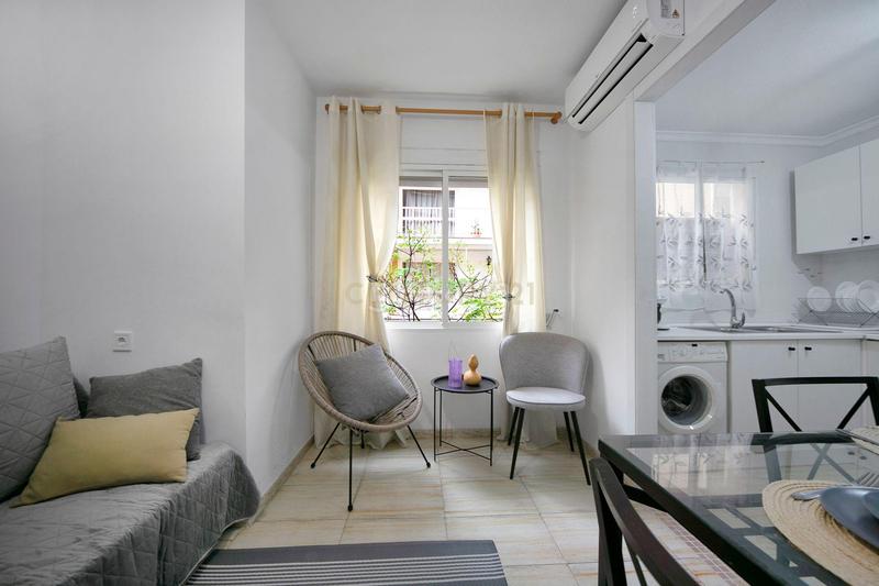 Foto 699444e1-14df-48a9-b2e8-1df41e010e9c. Alquiler apartamento en calle delfín alquiler de inviernoedificio perlamar en Calp