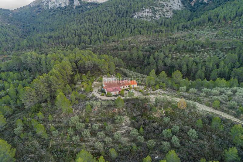 Foto 512a7931-c9ed-497c-acec-30e7a2a464fb. Chalet in partida folles 6 in Castell de Castells