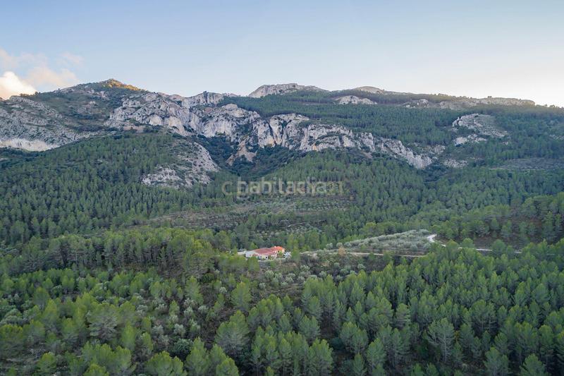 Foto ae57eebf-df09-46d2-85b2-52cc1bbba559. Chalet in partida folles 6 in Castell de Castells