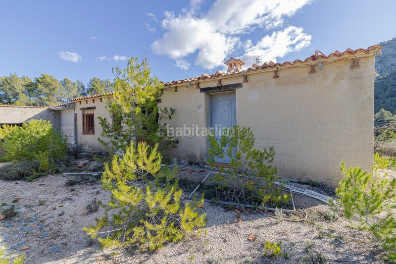 Foto c6c53819-7f55-42fd-8d7e-767fa1e99f9a. Chalet in partida folles 6 in Castell de Castells