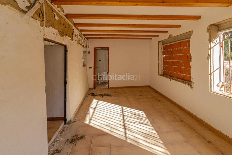 Foto fa5abb85-82d8-417a-a6cb-39b55198c050. Chalet in partida folles 6 in Castell de Castells