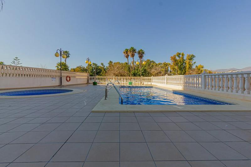 Foto 3015a8a2-88b7-4840-9540-124d2b226715. Appartement in avenida juan carlos i in Zona Levante - Playa Fossa Calp