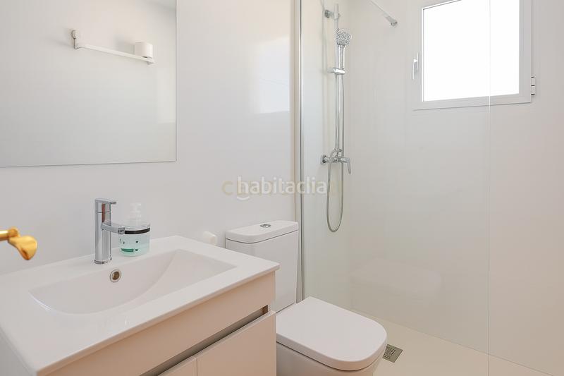 Foto 439a1d67-1af7-45a1-a86a-8e77551dc309. Appartamento in cl londres 18 Benidorm (alicante) montecarlo in Benidorm