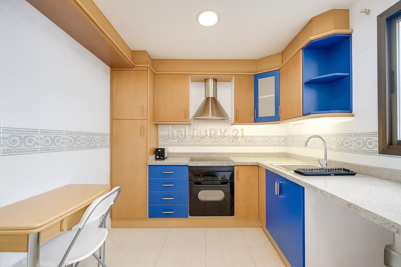Foto 8109cf74-f7da-4f75-8547-9062291329f0. Lloguer apartament a avenida diputación a Pueblo Calp