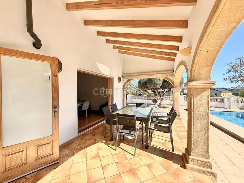 Foto 4ebff4de-1ec4-4329-9c35-955d195f3fc9. Casa en vía pa benicolada exclusiva casa independiente con piscina y jardín en pda. benicolada, e en Calp