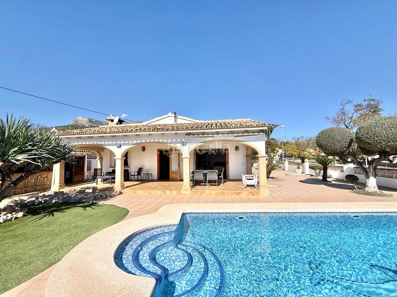 Foto 901d9956-e70f-46cd-82c9-bdbd690a7b5c. Casa en vía pa benicolada exclusiva casa independiente con piscina y jardín en pda. benicolada, e en Calp