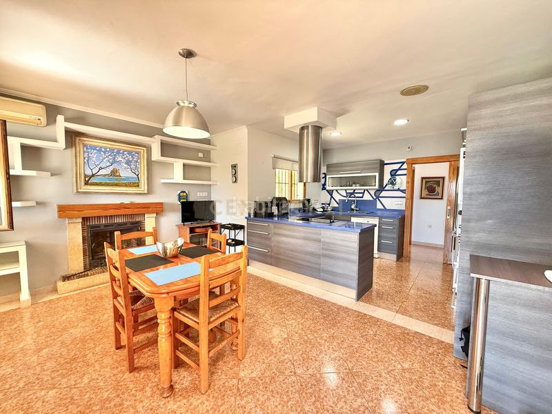 Foto b43781b5-b8f3-42a7-9aba-e4faaea58531. Casa en vía pa benicolada exclusiva casa independiente con piscina y jardín en pda. benicolada, e en Calp