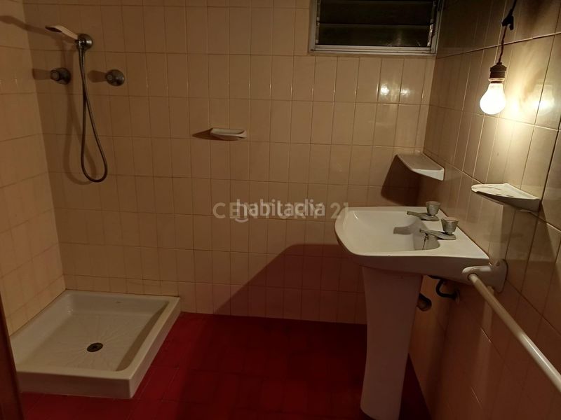 Foto 068620c7-94c5-489d-abfb-14536a9c2fdd. Edifici a avenida valencia a Verger (el)