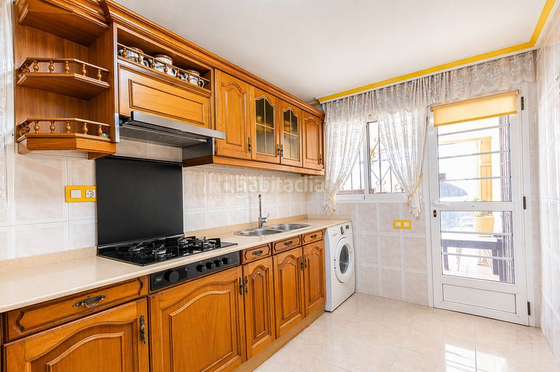 Foto 3cd06b63-6467-4ec9-aba0-30629cb12bca. Casa adossada a cl serra del reclot 6la nucia (alicante) 6 a Nucia (la)