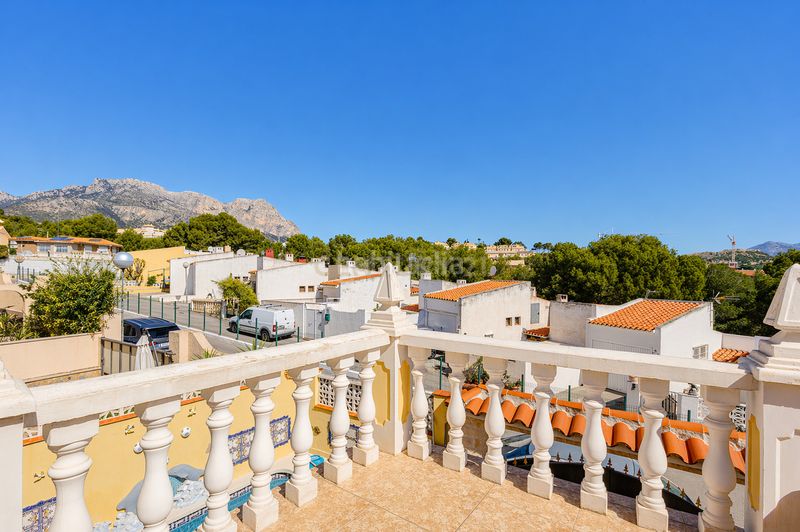 Foto 78a7619b-0ff5-406e-b451-c3d8846d0312. Casa adossada a cl serra del reclot 6la nucia (alicante) 6 a Nucia (la)