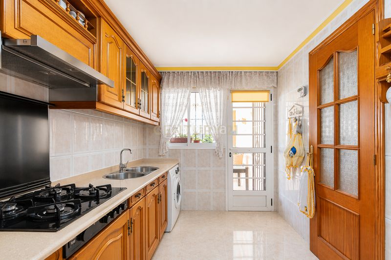 Foto bb5e6173-0e35-4635-abf1-8f19964d09ef. Casa adossada a cl serra del reclot 6la nucia (alicante) 6 a Nucia (la)