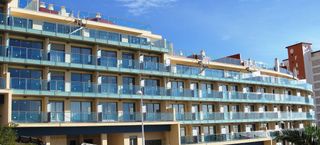 Rent Flat  Cl jose m.ruiz perez-aguila 2 res. borumbotcalp (alicante) 1. Exclusivo apartamento reformado con piscina en calpe  alquiler a