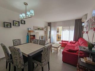 Rent Apartment in Carrer pintor sorolla, 20, calp, spain. Apartamento de 3 habitaciones cerca de la playa, disponible para
