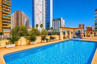 Location Appartement  Avenida de los ejércitos españoles 20. Alquiler de invierno en edificio apolo v  piso en el centro de c