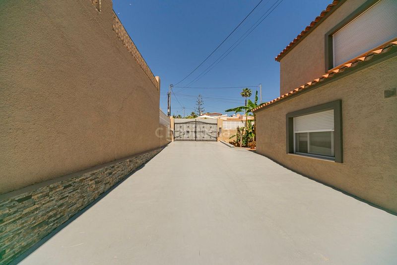 Foto 1f9d53f0-921d-43c5-a04a-46777e257dde. Alquiler apartamento en ur ortenbach 10(j) Calp (alicante) alquiler de invierno en ortenbach apartamento en planta baja con piscina en Calp