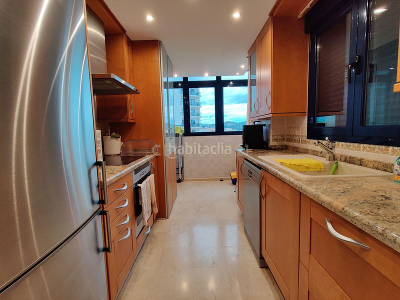 Foto 2b190c43-5ce1-4a30-80d9-7a2f5438f868. Alquiler piso en la niña 6 apartamento en primera línea de playa con vistas al mar, parking y trastero e en Calp