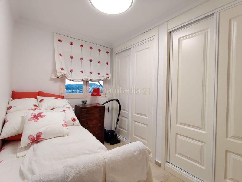 Foto 403cd06b-59c5-4aa0-be5c-4ea136fd6112. Alquiler piso en la niña 6 apartamento en primera línea de playa con vistas al mar, parking y trastero e en Calp