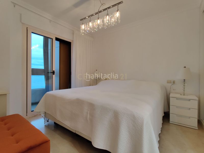 Foto 41492bfb-69c6-4ab8-8816-0f93d336347b. Alquiler piso en la niña 6 apartamento en primera línea de playa con vistas al mar, parking y trastero e en Calp